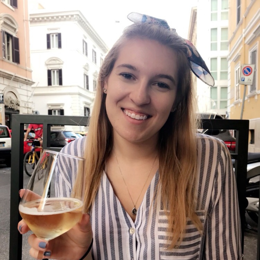 Meet your Posher, Nicole